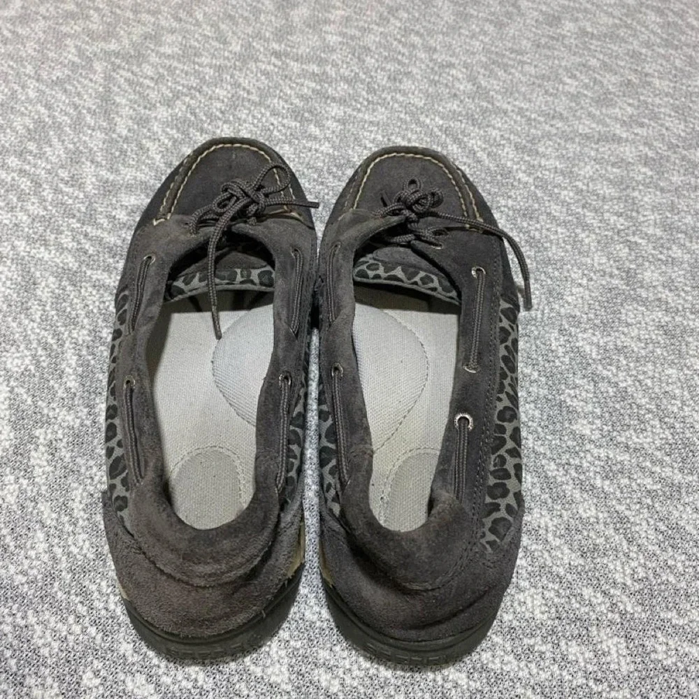 Sperry top sided Black leather boat shoes with white stitching US 10. SKU-B22